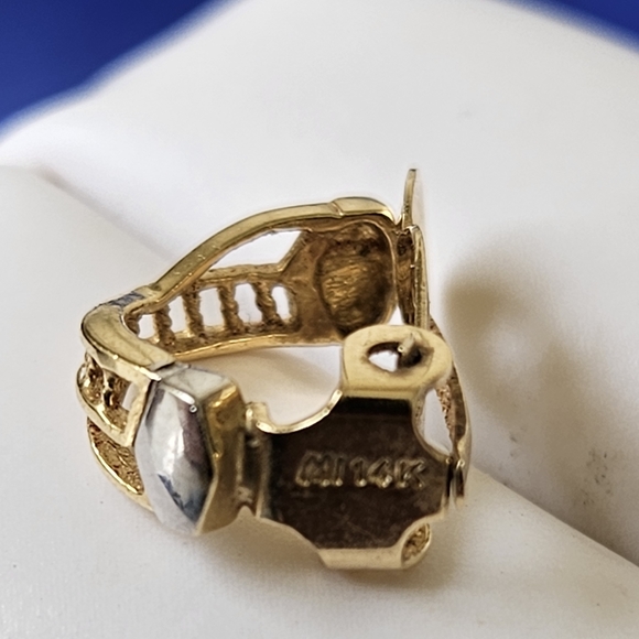 14kt Two Tone Gold Clip On Earrings - Picture 3 of 3